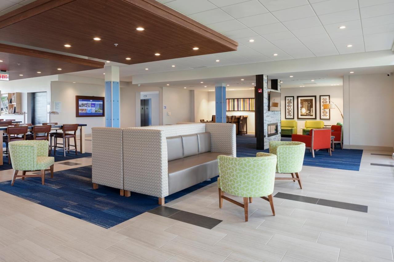 Holiday Inn Express & Suites - Bourbonnais East - Bradley By Ihg Exterior photo