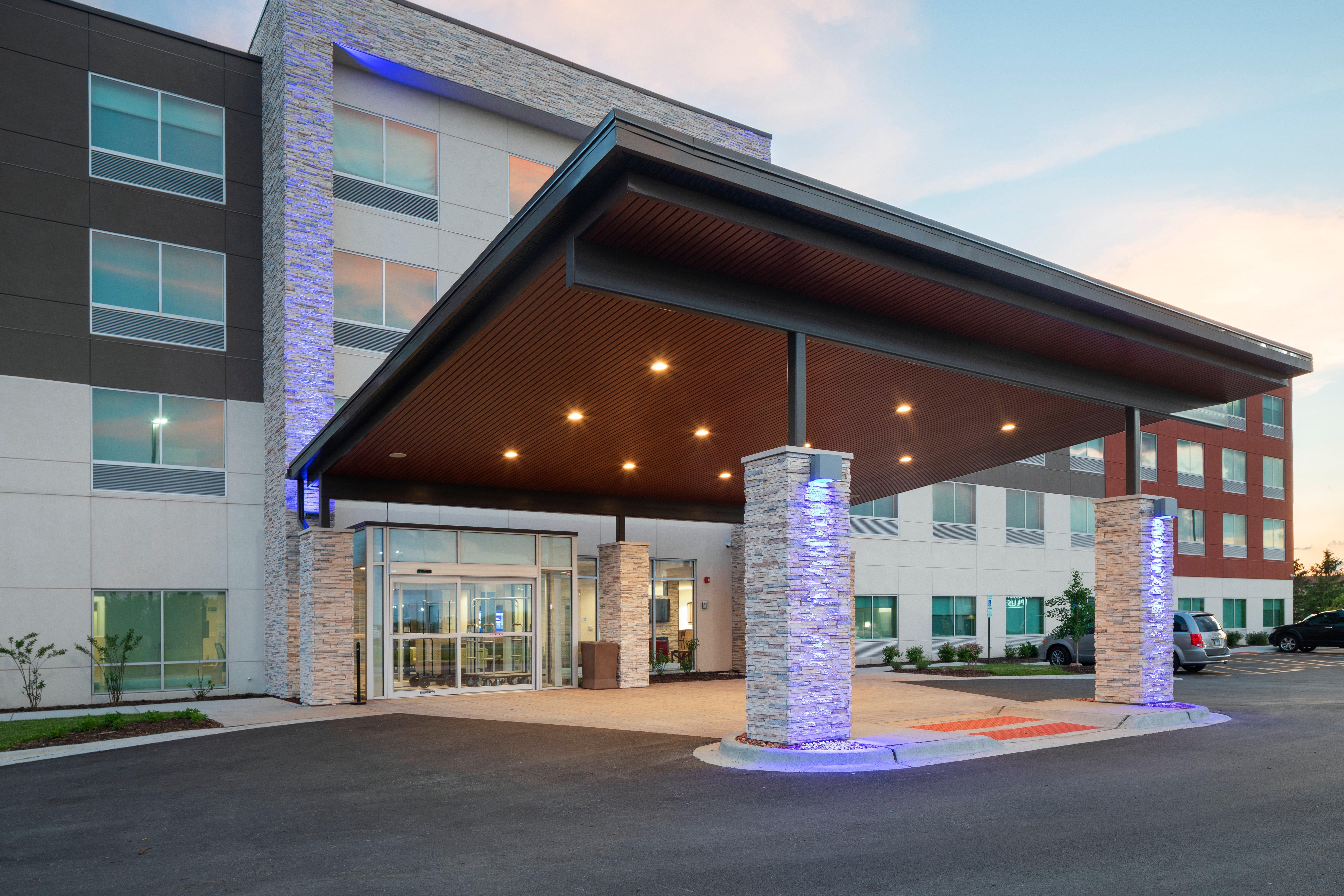 Holiday Inn Express & Suites - Bourbonnais East - Bradley By Ihg Exterior photo